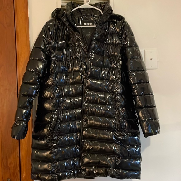 NWOT Women’s Guess winter hooded puffer jacket black XL - Picture 4 of 7